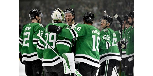 Matchs consécutifs des Stars de Dallas contre les équipes de championnat des deux saisons précédentes
